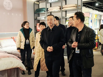 新余市市委常委、市委副書記一行蒞臨雨蘭家紡調(diào)研